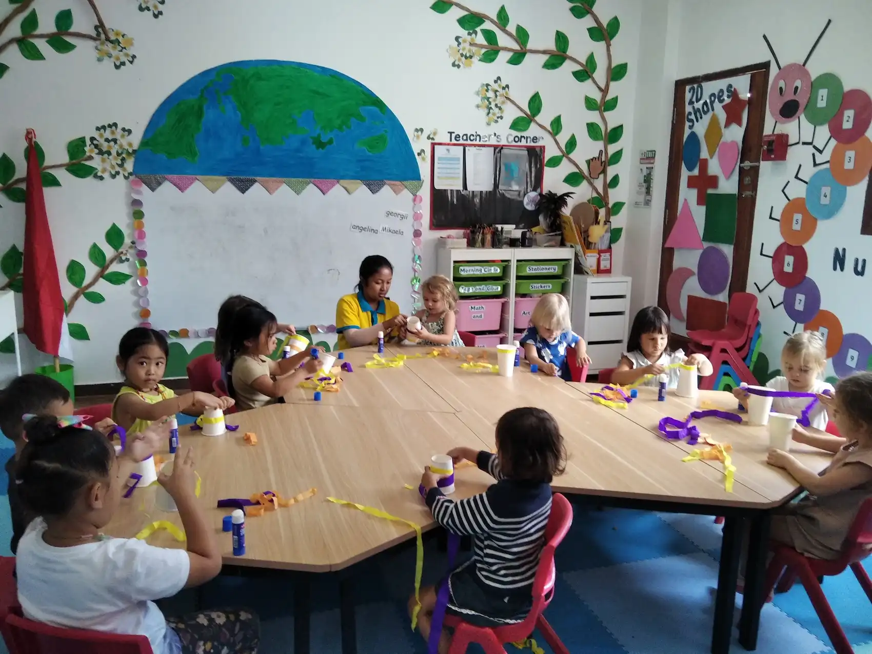 Children-learning-at-UKC